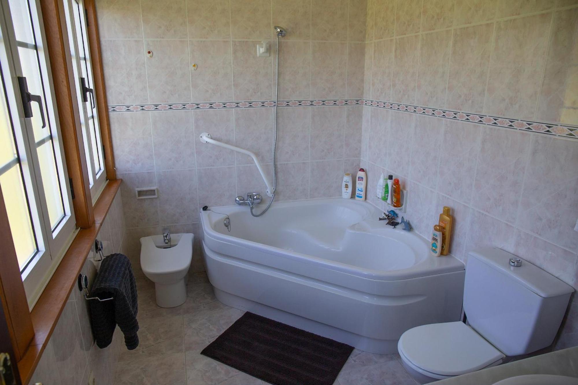 Beachfront Surf & Holiday House, Charming & Quiet บัลโดวีโญ ภายนอก รูปภาพ