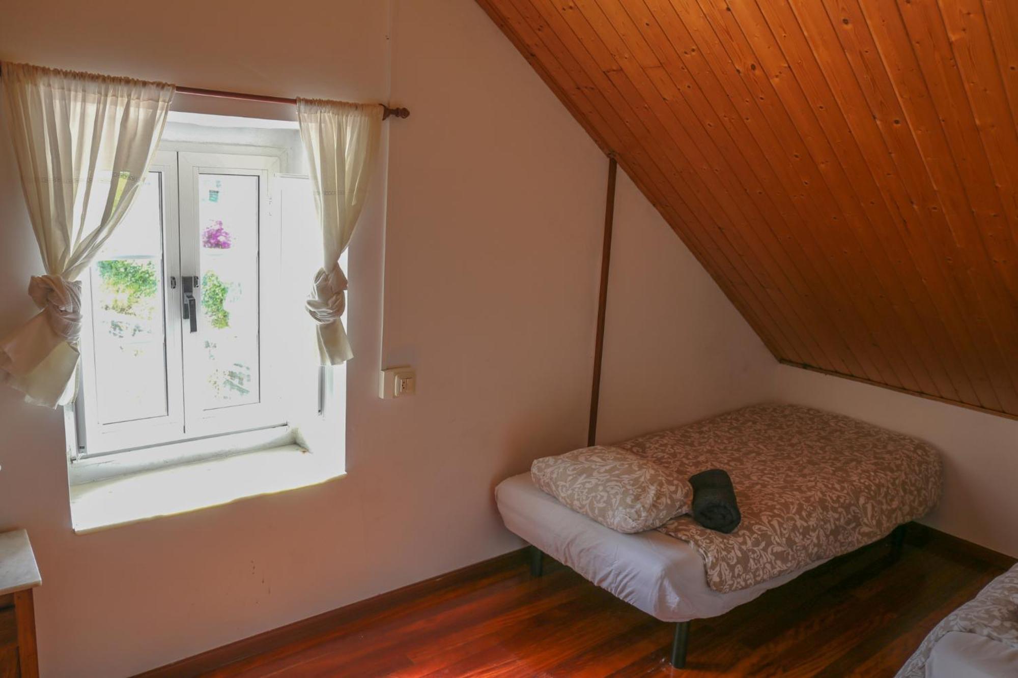 Beachfront Surf & Holiday House, Charming & Quiet บัลโดวีโญ ภายนอก รูปภาพ
